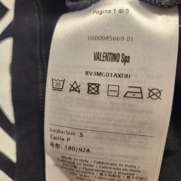 Authentic Valentino tee shirt - Picture 3 of 6